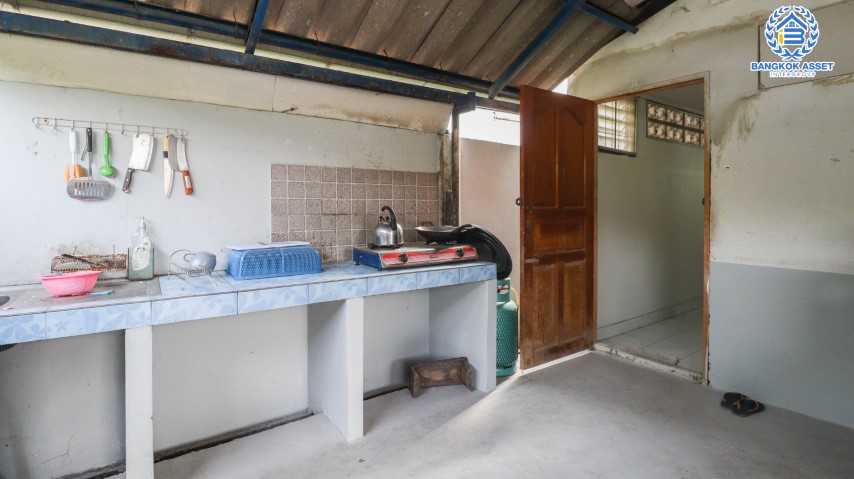 *****บ้านเดี่ยวมือสองย่านนนทบุรี ม.ซอยคุ้มบัวทอง บางกรวย-ไทรน้อย เนื้อที่กว้างขวางมากถึง 75 ตร.ว. ฟังก์ชัน 2 ห้องนอน 1 ห้องน้ำ 2 ที่จอดรถ บ้านชั้นเดี่ยว มีโกดัง บนทำเลเยี่ยม เดินทางสะดวก เชื่อมต่อถ.บางกรวย-ไทรน้อย, ถ.รัตนาธิเบศร์, ถ.กาญจนาฯ สนใจจองเลย!